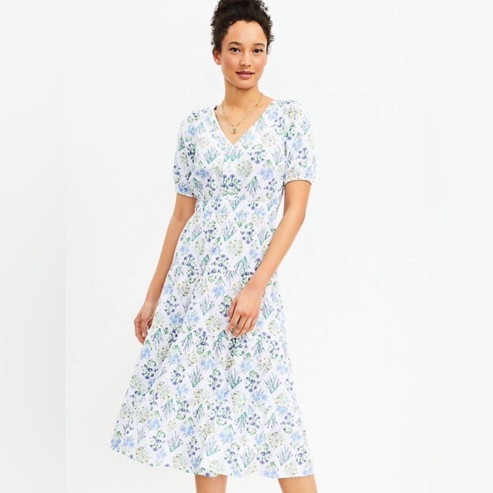 Loft Bouquet Flowers Cut Out Back Tiered Midi Dress Women’s Size Medium Spring